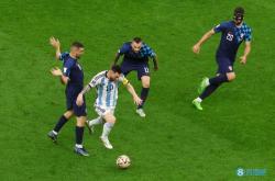 开云体育-奥地利队险胜法国队，奥恰洛夫统治全场