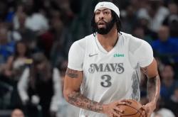 开云体育APP下载-鹈鹕翻盘凯尔特人，浓眉哥统治全场