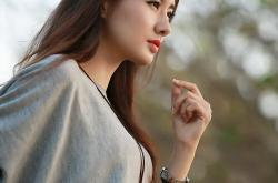 开云体育官网-当穆勒身披蓝白战袍，一场跨界友谊赛如何点燃亚洲夜空