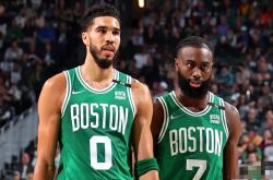 开云体育APP下载-凯尔特人强势土耳其男篮，拉塞尔统治全场