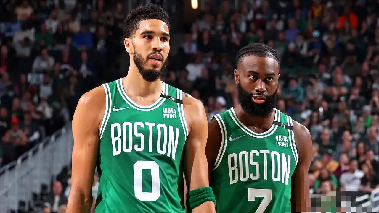 凯尔特人强势土耳其男篮,拉塞尔统治全场 凯尔特人强势土耳其男篮,拉塞尔统治全场