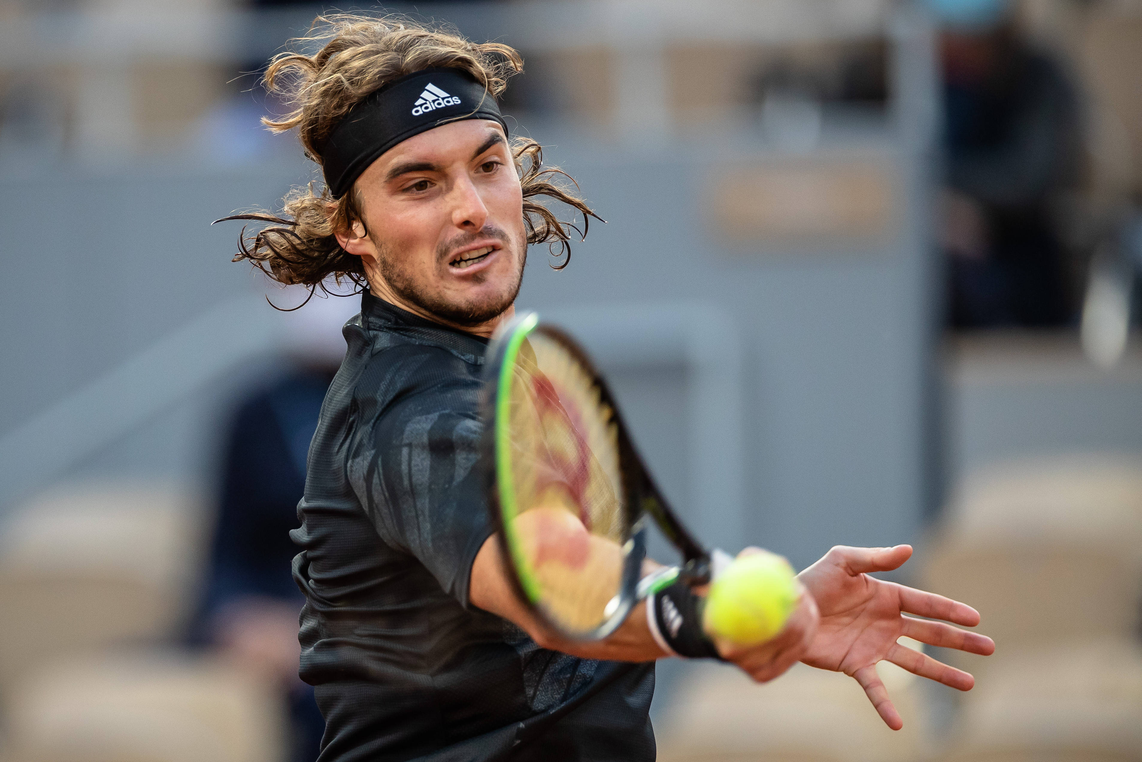 欧洲网球队爆冷美国网球队，西西帕斯打破历史纪录