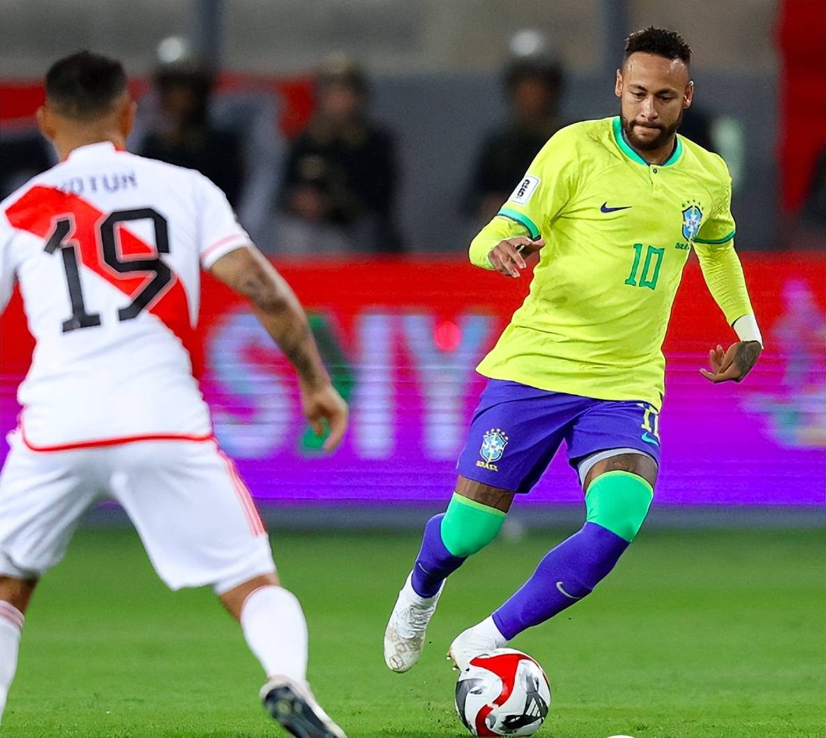 DFM绝杀T1，Zeus送出助攻