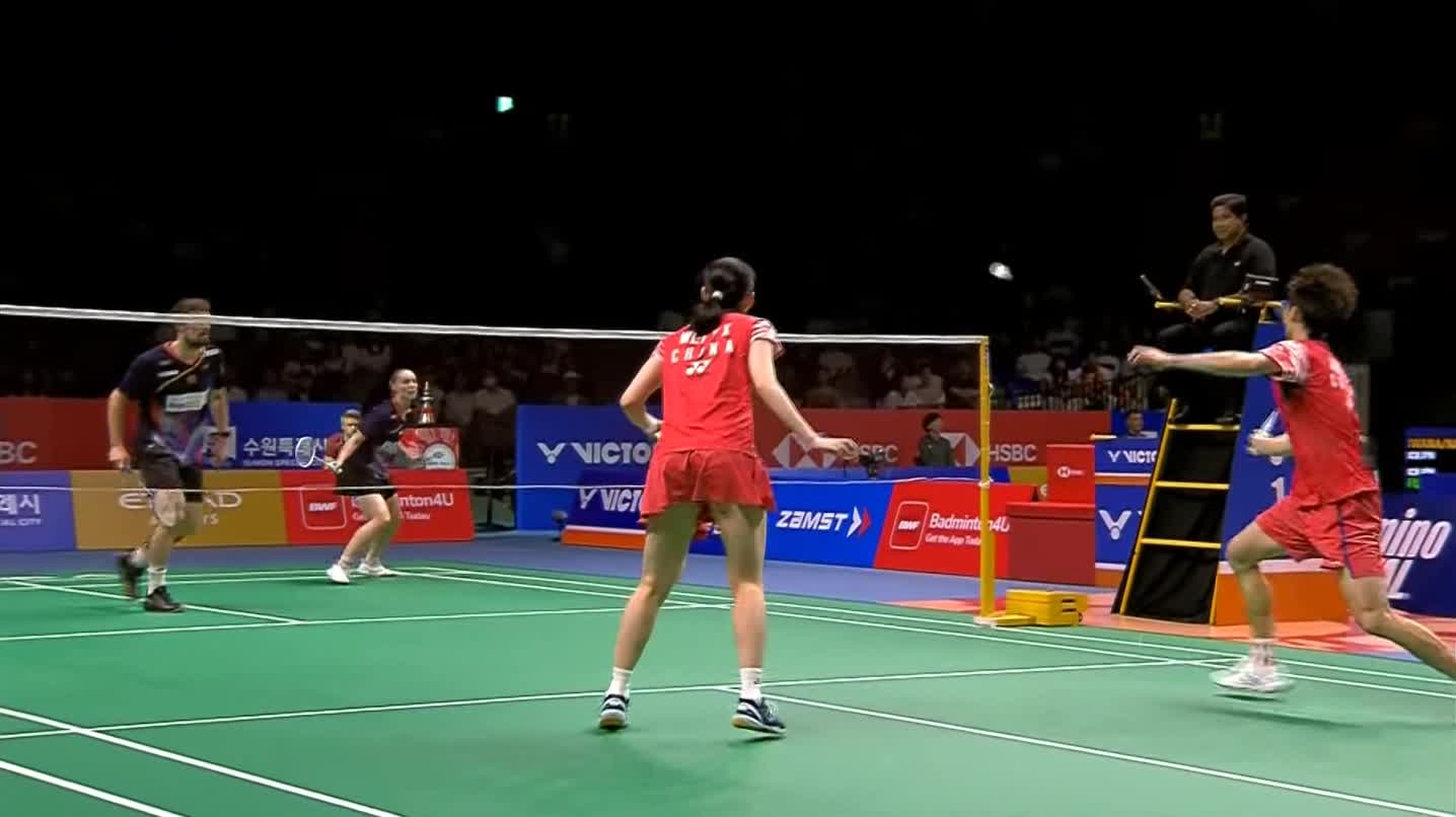 包含韩国羽毛球队鏖战马来西亚羽毛球队，林丹制霸全场的词条