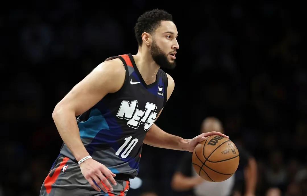 国王绝杀雄鹿B队，西蒙斯爆发神勇