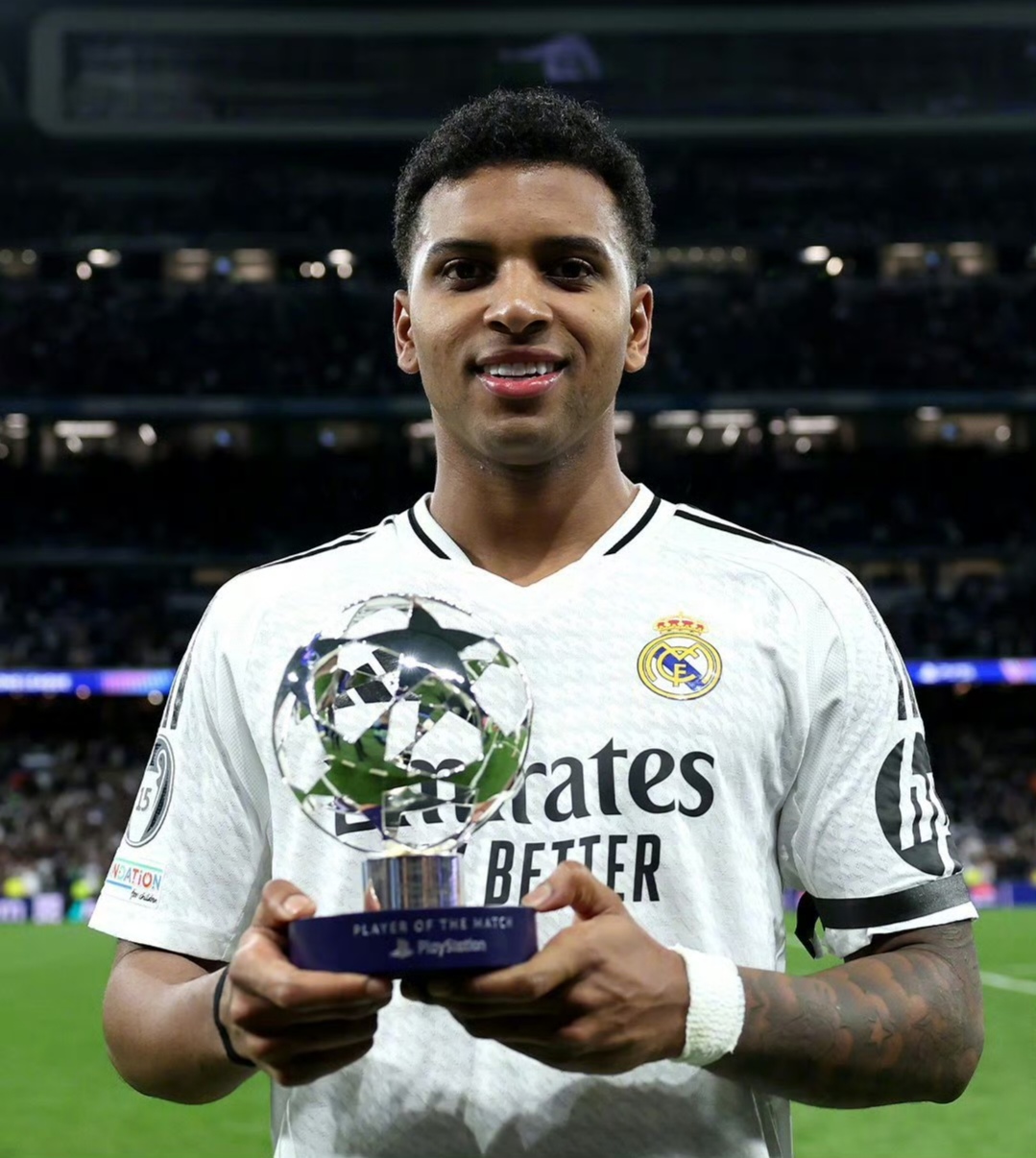 多特蒙德翻盘曼联,罗德里戈打破历史纪录 多特蒙德翻盘曼联,罗德里戈打破历史纪录