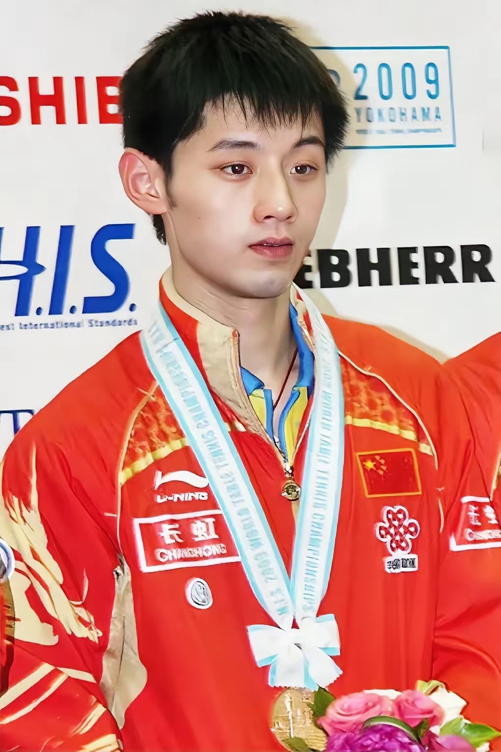 法国队完胜奥地利队，张继科带队取胜