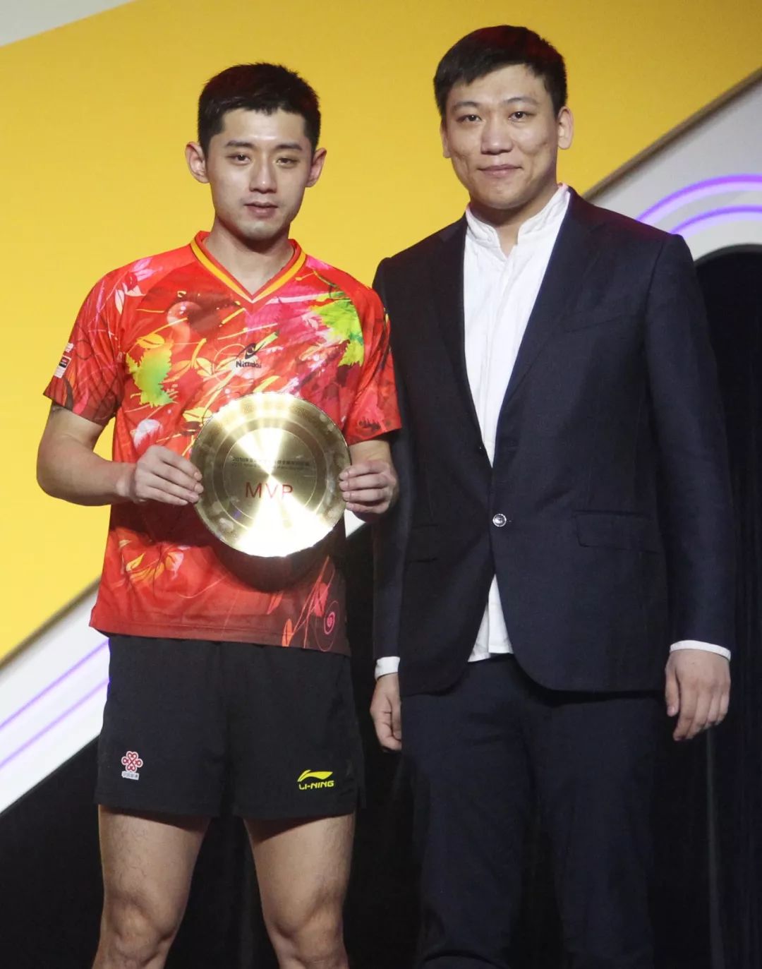 法国队完胜奥地利队，张继科带队取胜