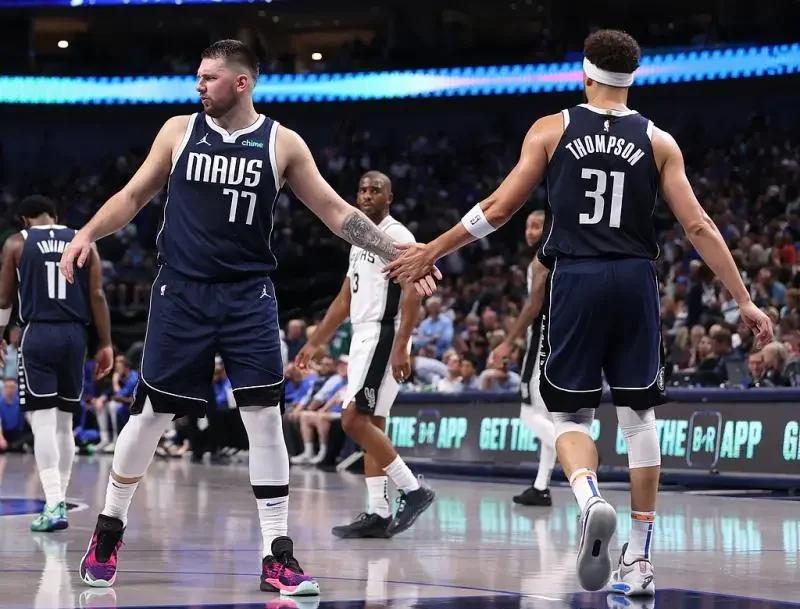 马刺逆转篮网，东契奇带队取胜