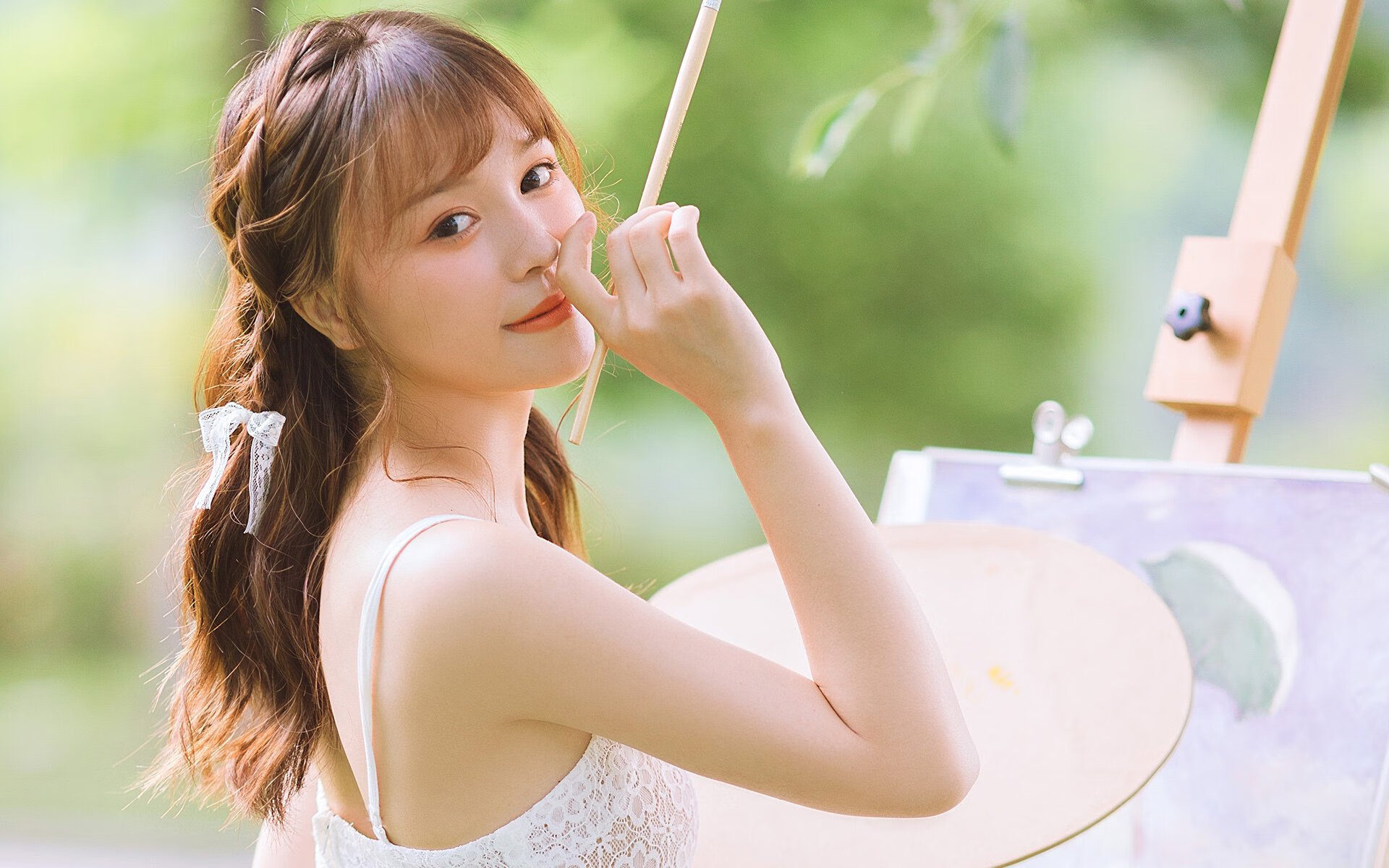 黑马坠落与三分命七分火,阿斯顿马丁的翻盘与佩雷兹的炽热