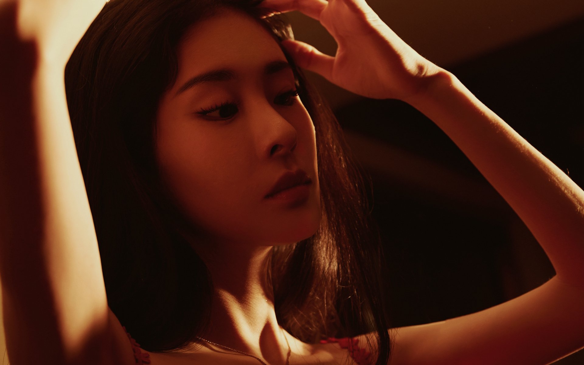 传奇落幕前的最后一剑，阿隆索驾驶阿斯顿马丁绝杀雷诺车队