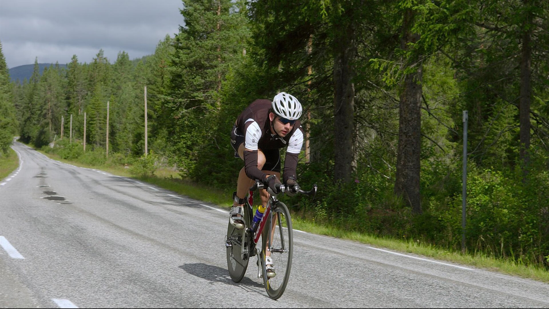 当足球之子闯入篮球圣殿,西决生死战之夜,维尼修斯完成不可能之里程碑