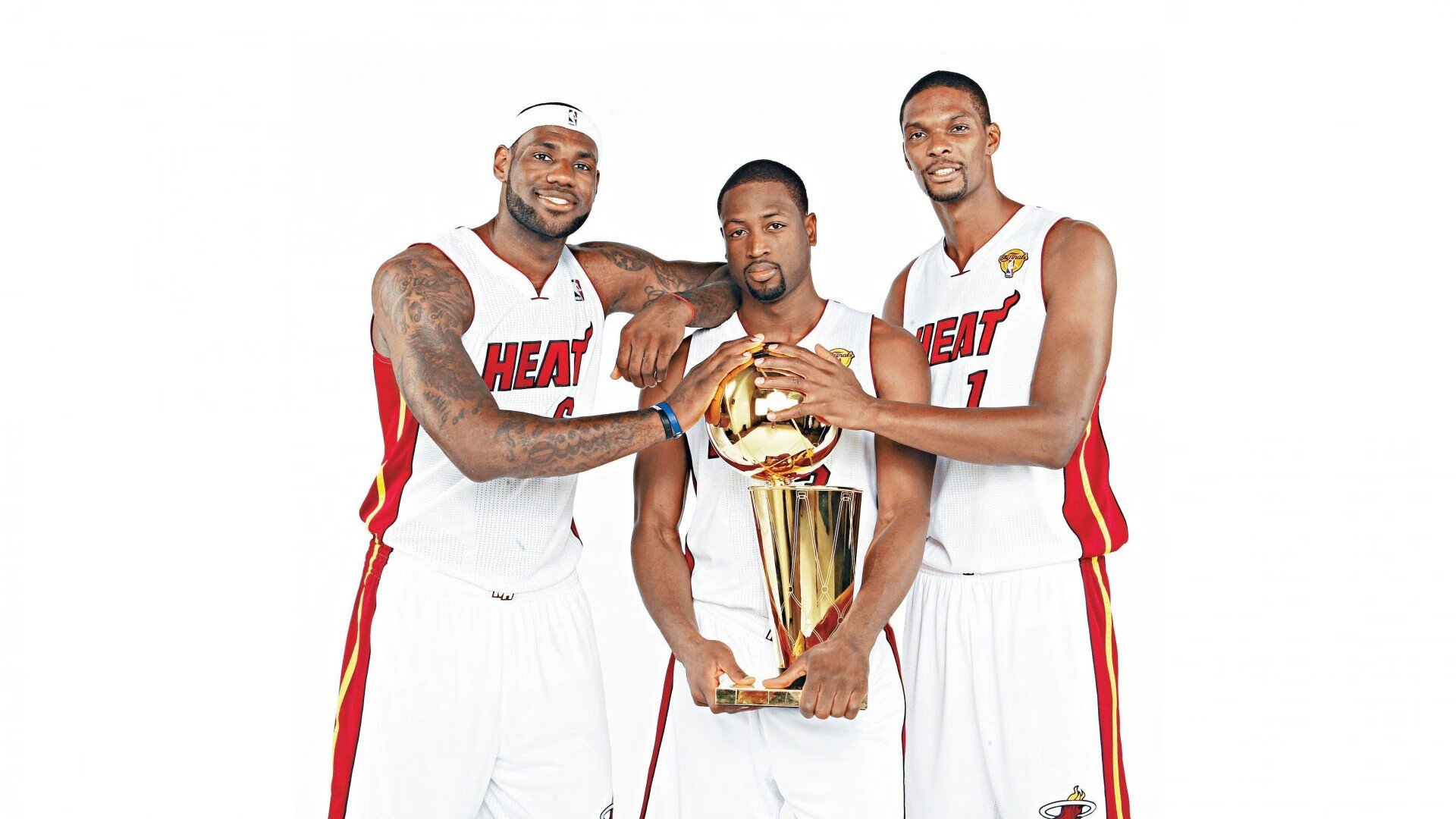 旧王退场,新神诞生,从诺坎普奇迹到美加墨之巅的阿克传奇