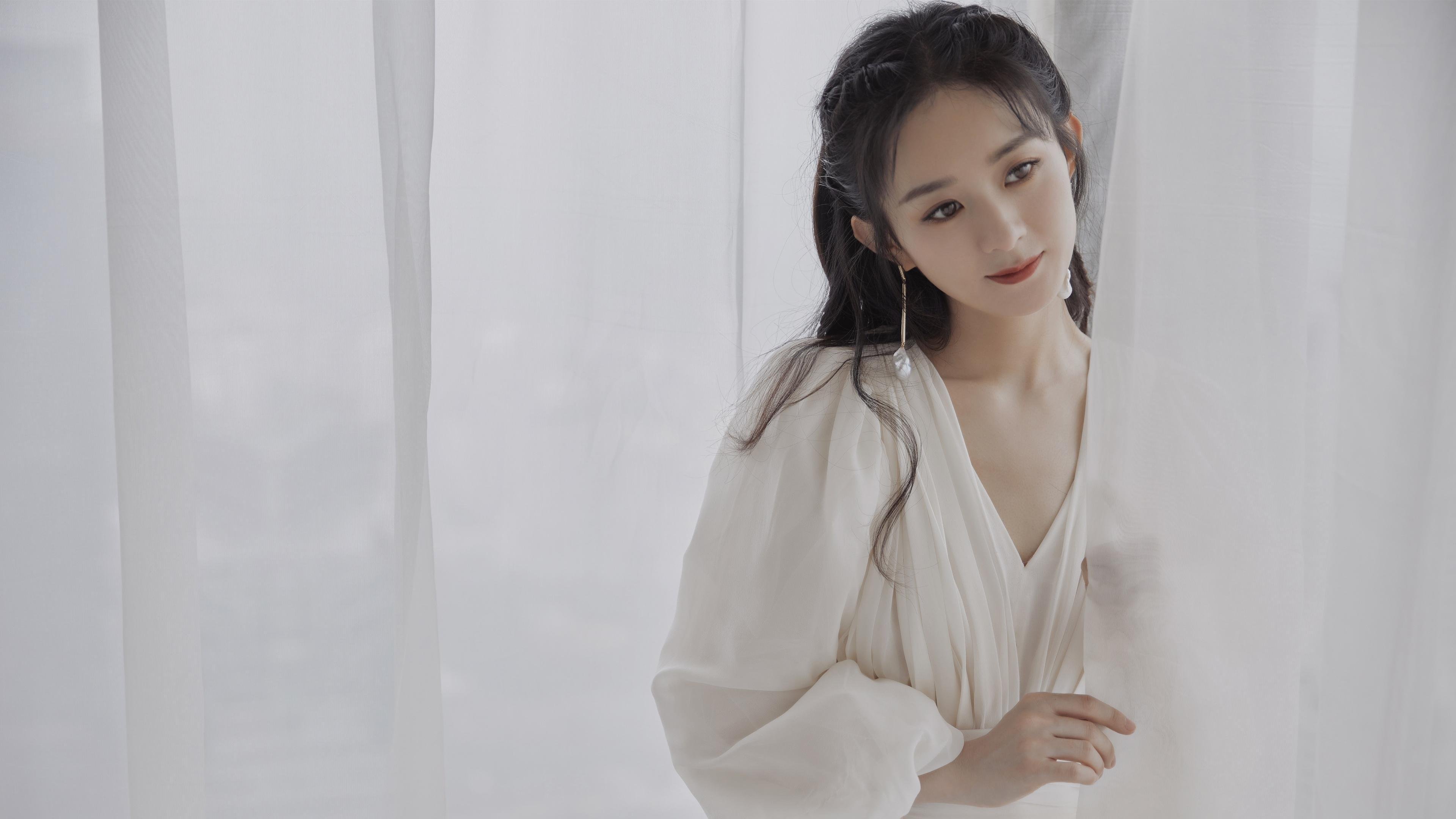 弯道上的国家德比，F1巴林揭幕战，他以德国式决胜局带走了塞维利亚